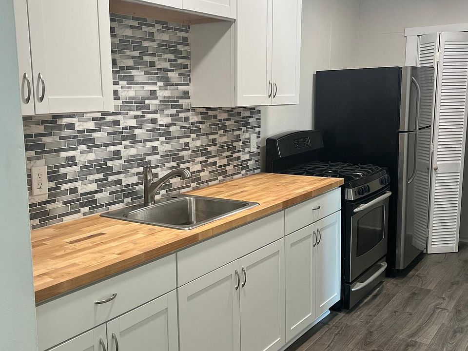 1st image of 112 Elm St #3