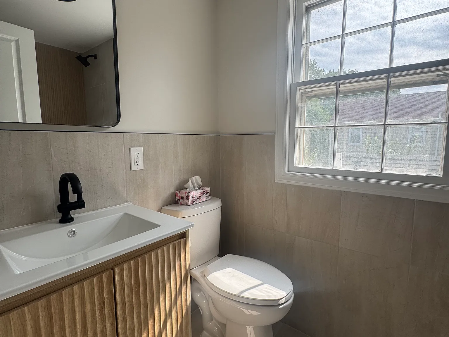 5 bed, $4,200 — Photo 4