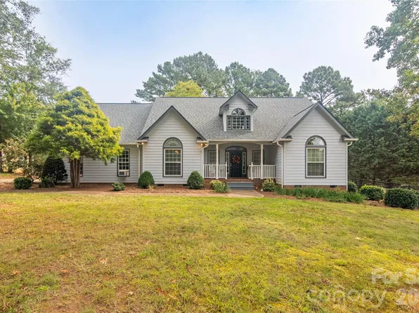 378 Chisholm Trl, Rutherfordton, NC 28139
