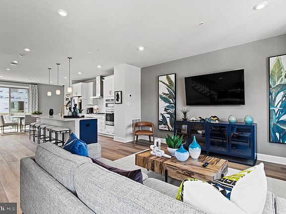 7th image of this home