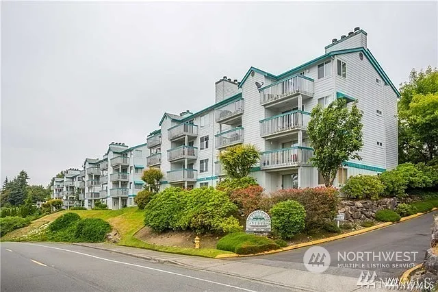 28610 16th Avenue S #101 photo 1
