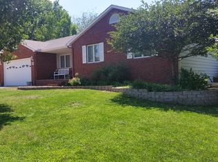 703 S Boyer Rd, Arkansas City, KS 67005