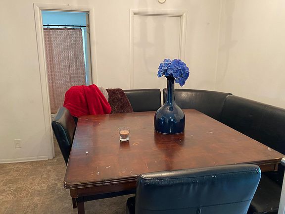 4th image of 5843 Lucile Ln