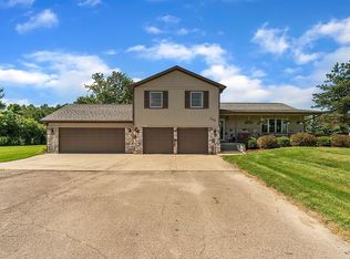 1125 Legault Blvd, Ortonville, MI 48462