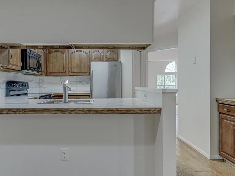 20324 Butterwick Way — Photo 7