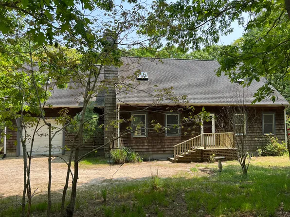 4 Maple St, East Hampton, NY 11937