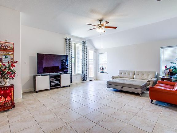 5th image of 10125 Haversham Dr