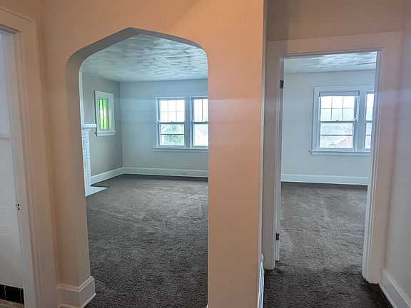 5th image of 3943 King Pl #2