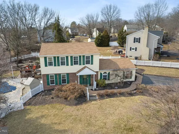 1500 Liberty Bell Dr, Harleysville, PA 19438