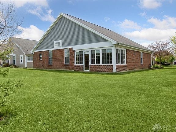 3rd image of 1434 Runnymeade Way
