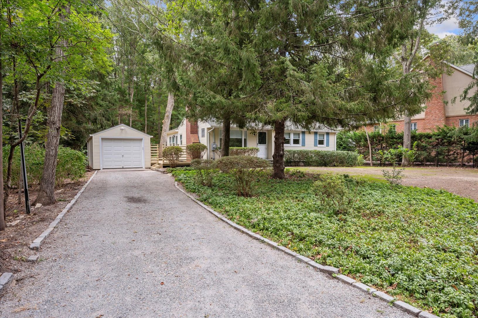  Private Driveway
