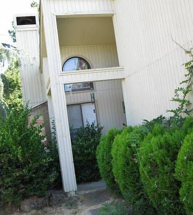 2nd image of 337 Scarlet Oak Ct