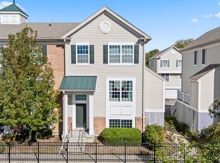 1519 E Arbor Ln, Arlington Heights, IL 60004