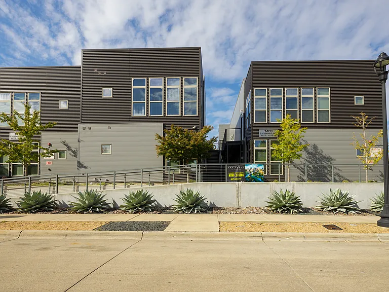 1412 S Jennings Ave — Photo 16