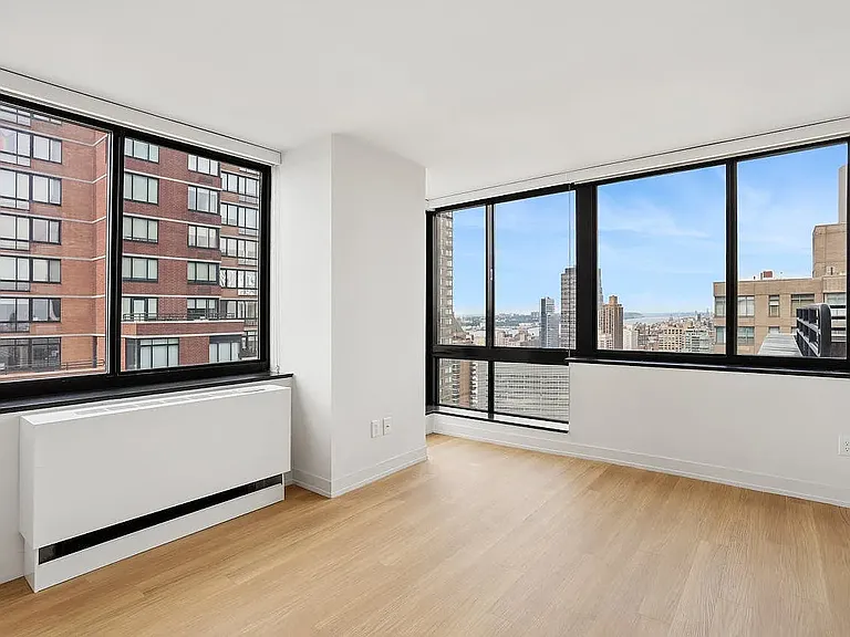 Columbus Cir #S44D — Photo 6