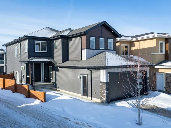 228 36th St SW, Edmonton, AB T6X 2W5