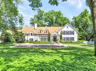 7 Greenbriar Ln, Greenwich, CT 06831