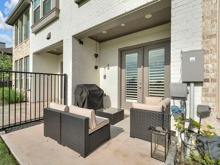 16531 Lake Austin St — Photo 27