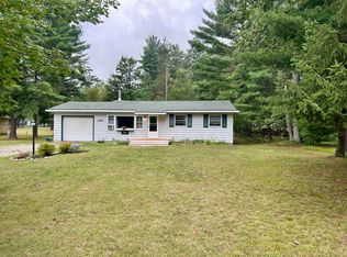 226 Center Dr, Roscommon, MI 48653