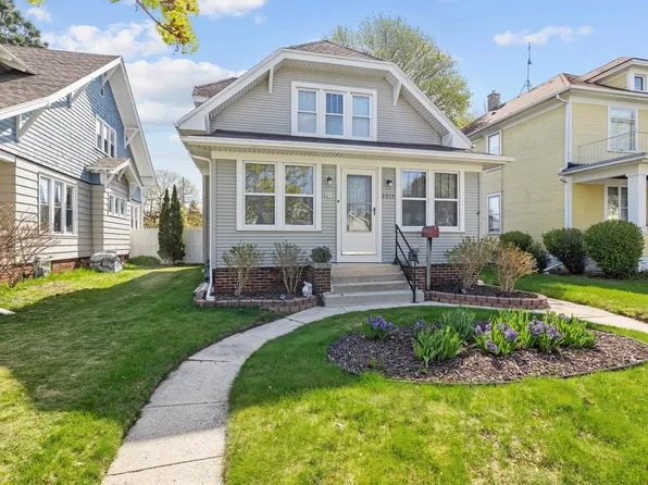 2211 N 8th STREET, Sheboygan, WI 53083