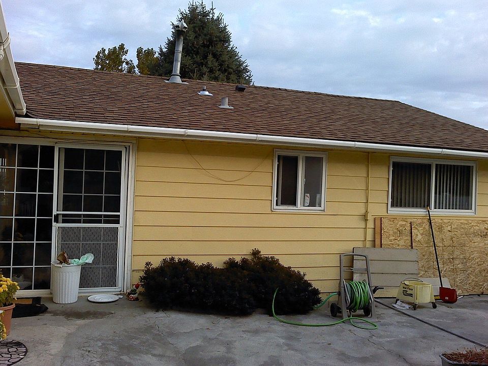 2nd image of 511 Sharon Ave E