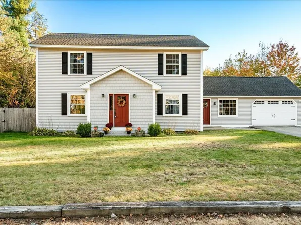 11 Palomino Lane, Bedford, NH 03110