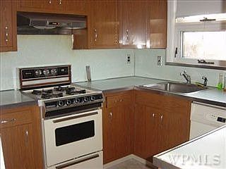 5th image of 101 Westminster Dr