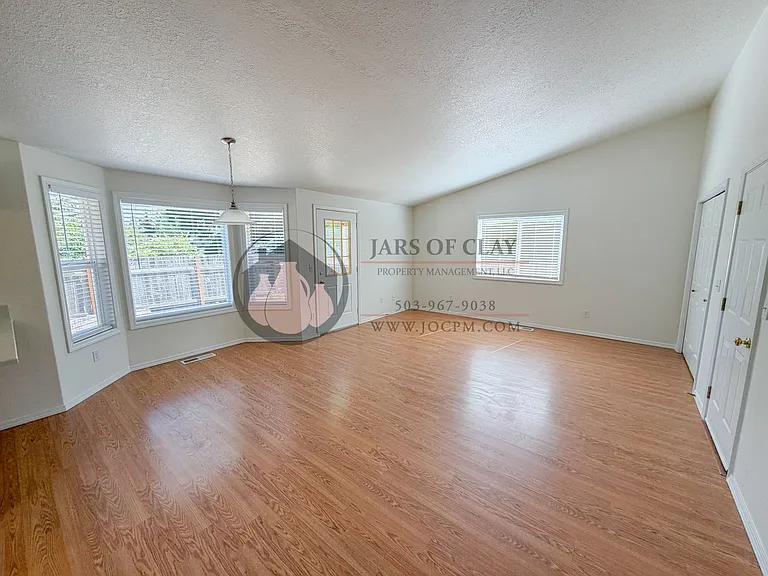 1981 Westport Ct NW — Photo 7