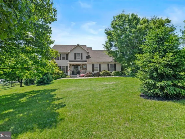 4127 Ford Dr, Emmaus, PA 18049