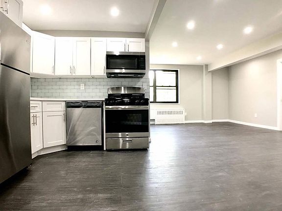 2nd image of 831 Bartholdi St APT 4L