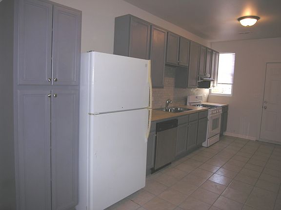 2nd image of 10416 S Maryland Ave #2