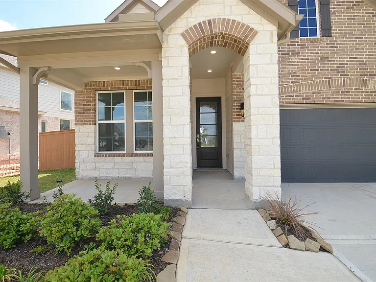 5631 Pearl Vista Dr — Photo 2