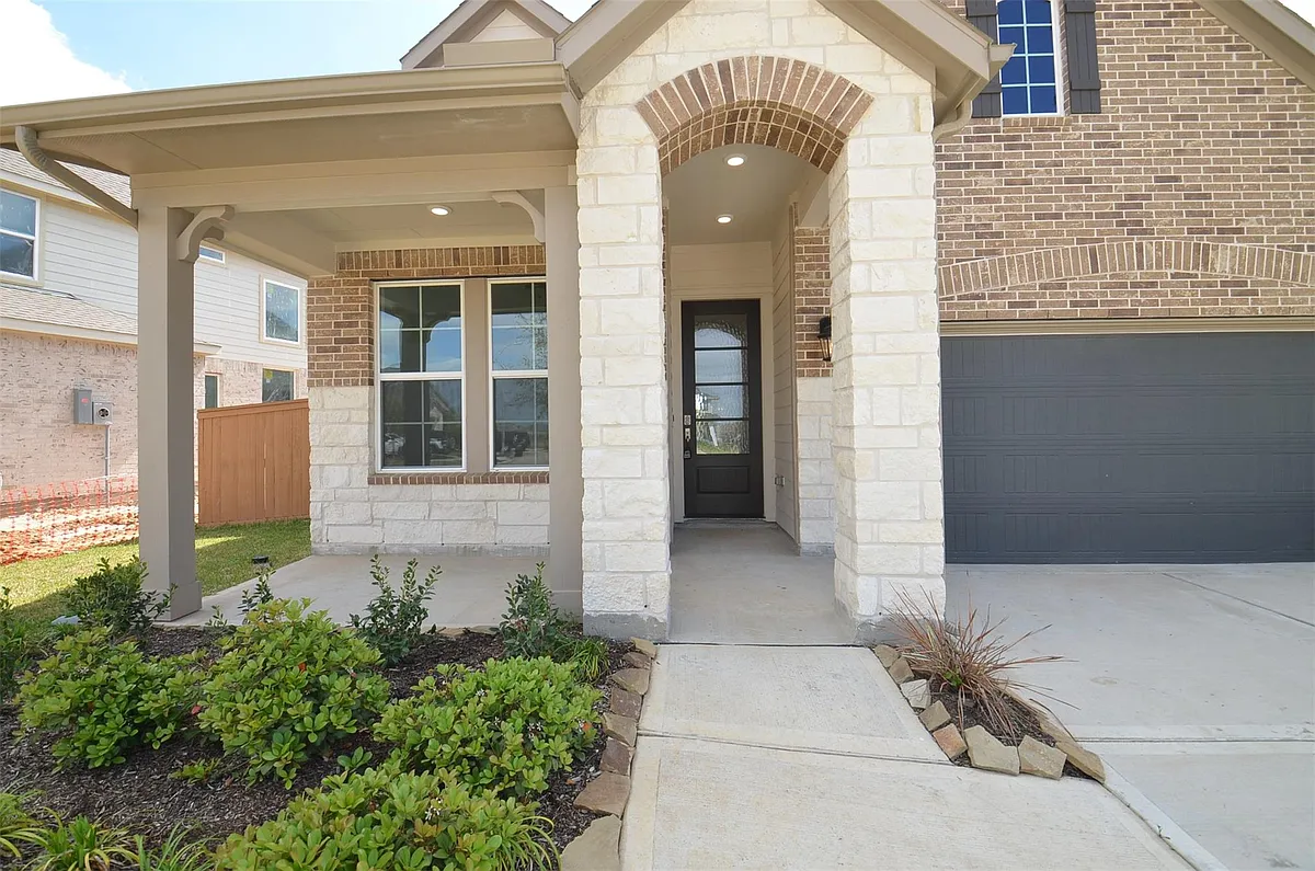 Building Photo - 5631 Pearl Vista Dr