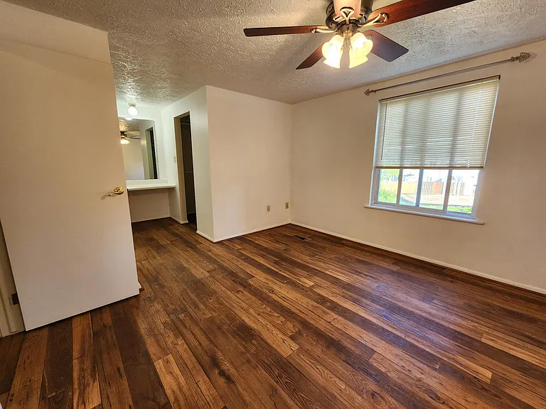 6806 Yellow Sheave Ct — Photo 9
