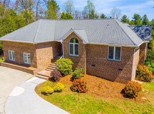 176 Troon Ave, Roaring Gap, NC 28627