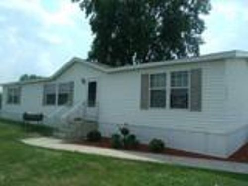 2nd image of 190A Carriage Ln