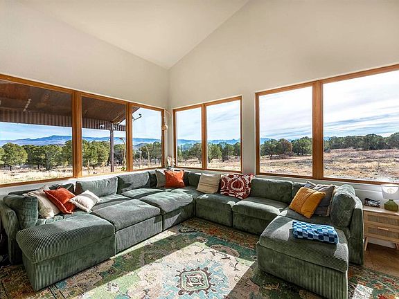 3rd image of 1531 Sage Road