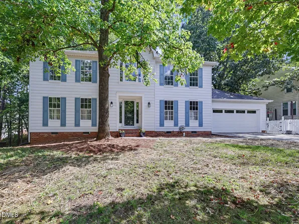 106 Foscoe Ln, Cary, NC 27513