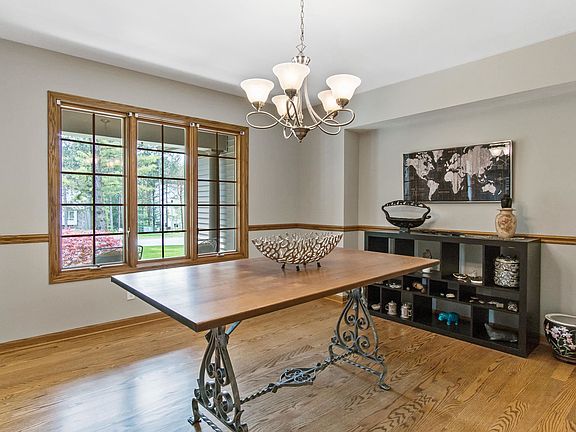5th image of 16687 Pine Dunes Ct