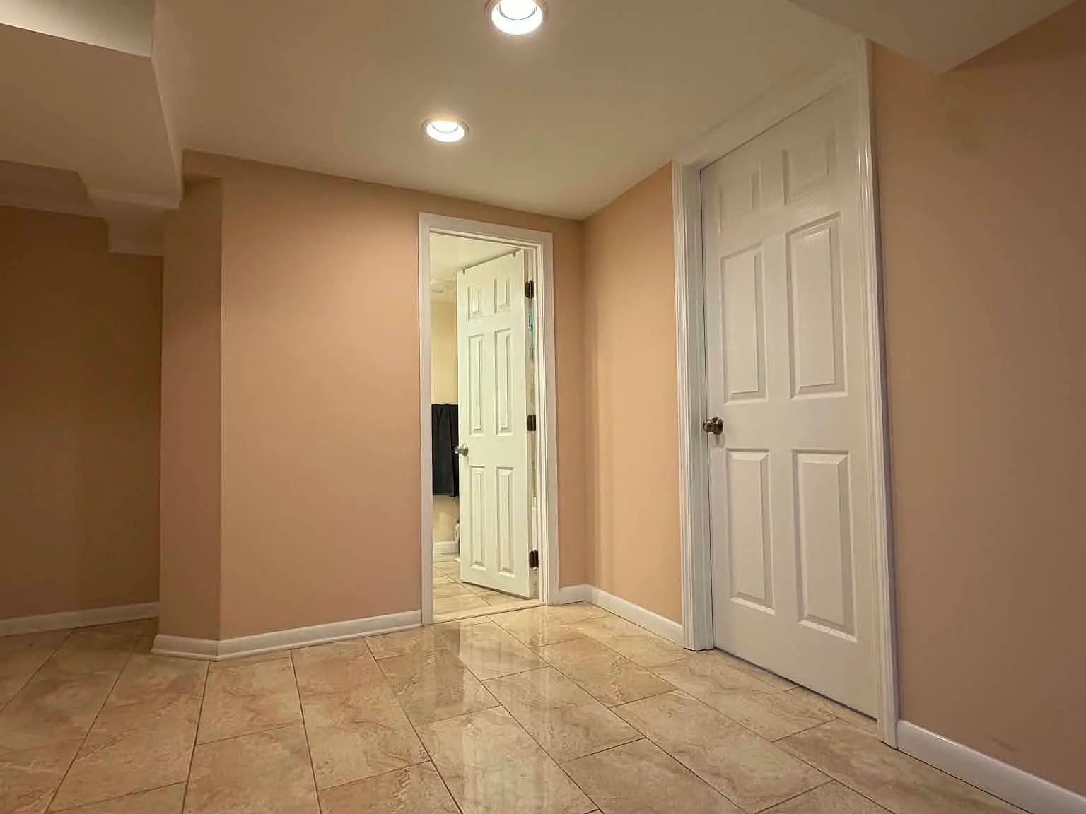 3 bed, $3,000 — Photo 1