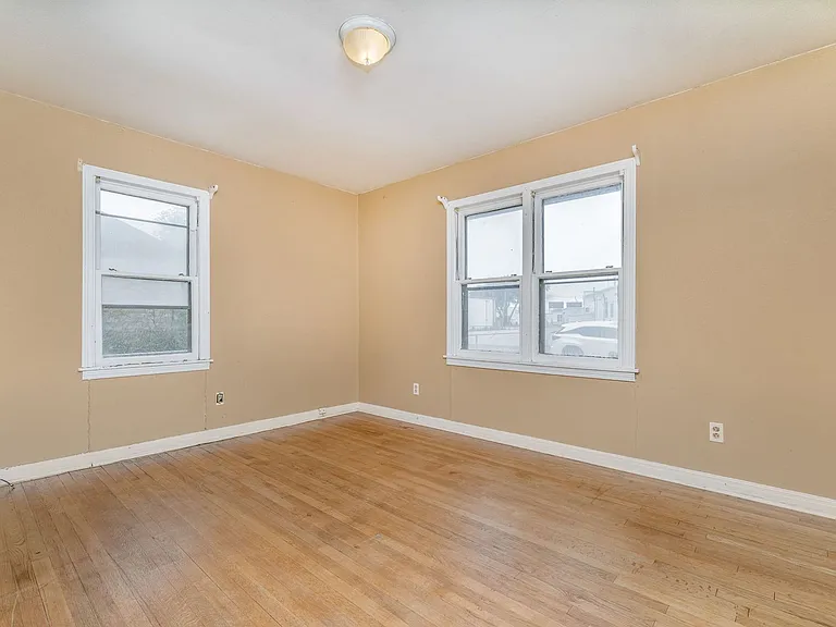 3609 S Travis St — Photo 12