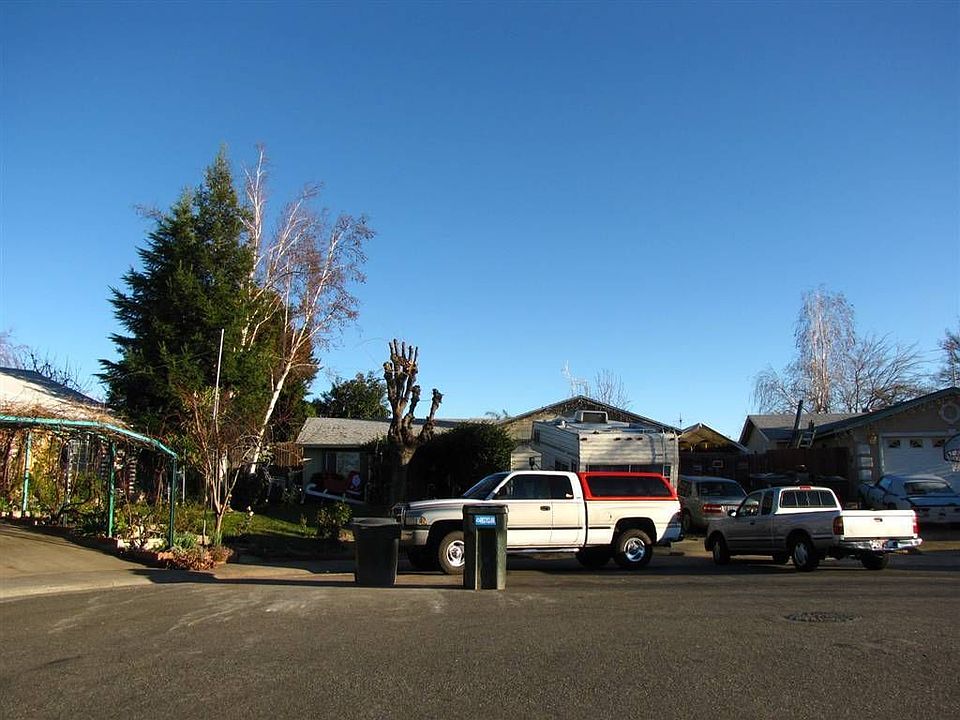 1st image of 4821 Peale Dr