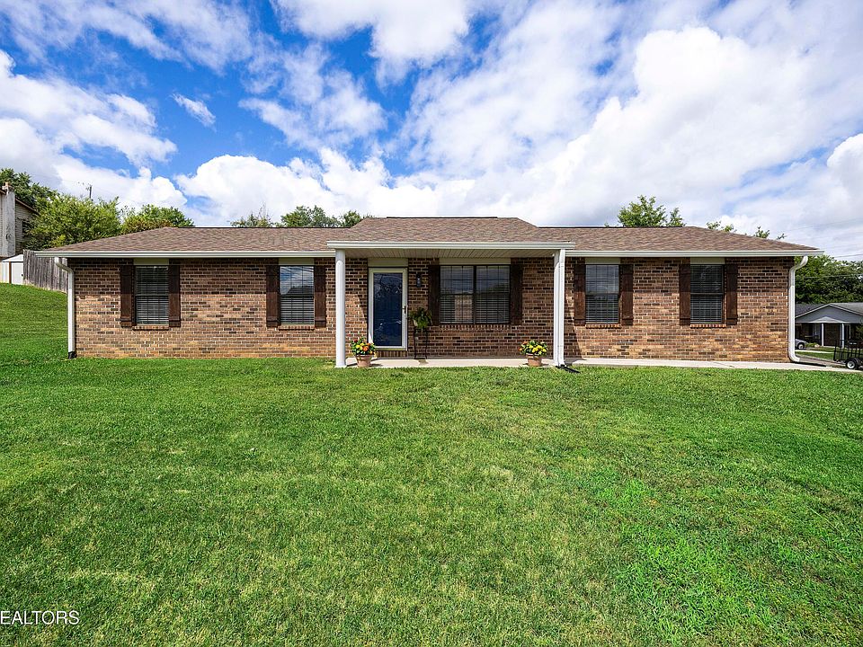 1st image of 801 Valerie Ln