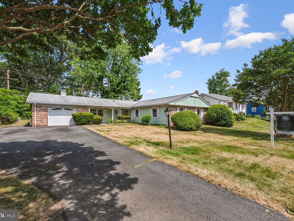 1st image of 4219 Majestic Ln