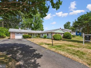 4219 Majestic Ln, Fairfax, VA 22033