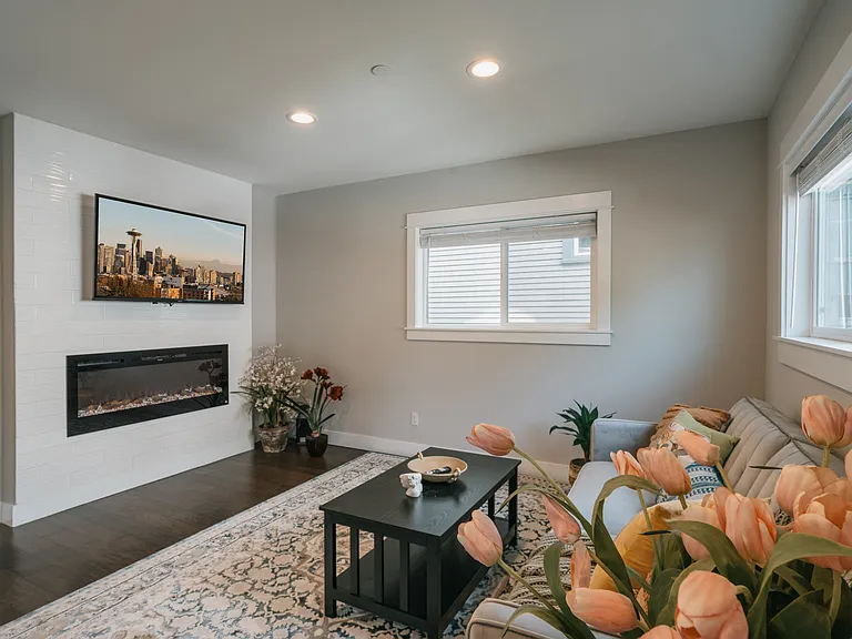 307 23rd Ave — Photo 7