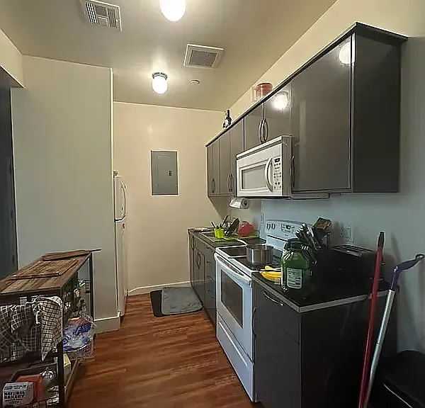 112 Emerson Pl #6AB — Photo 2