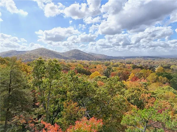 28 Long Mountain Trl, Cleveland, GA 30528