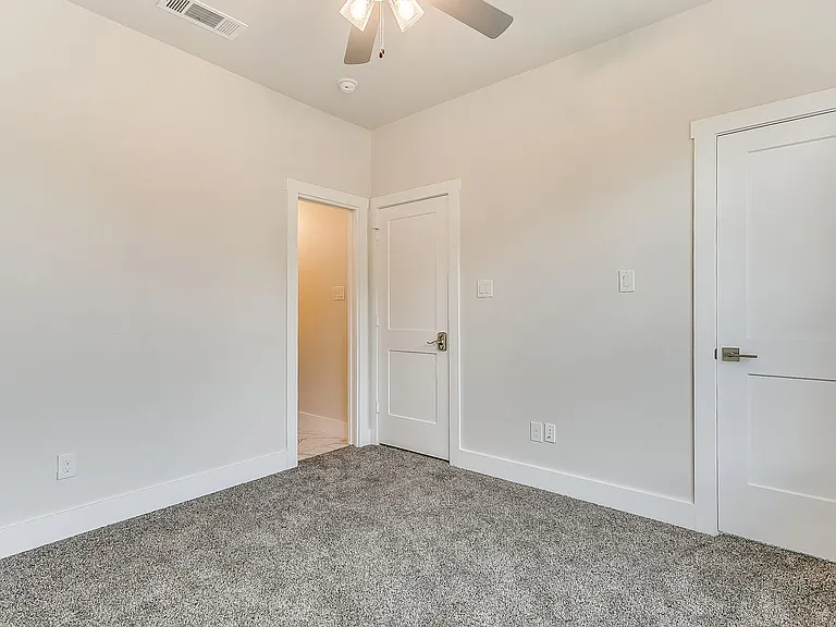 3133 Greene Ave #2028 — Photo 41