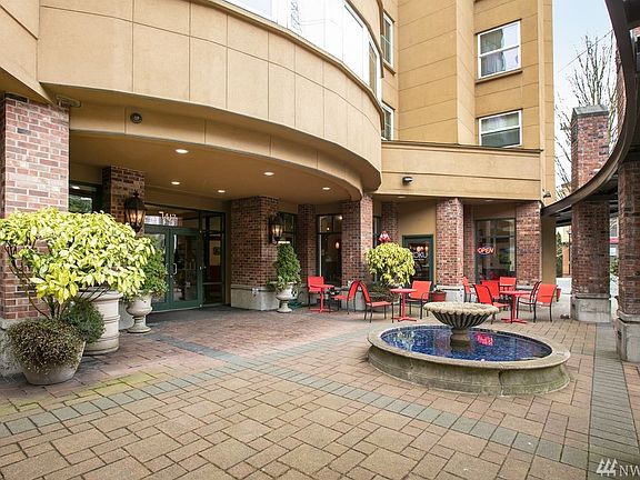 2nd image of 1417 Queen Anne Ave N APT 207